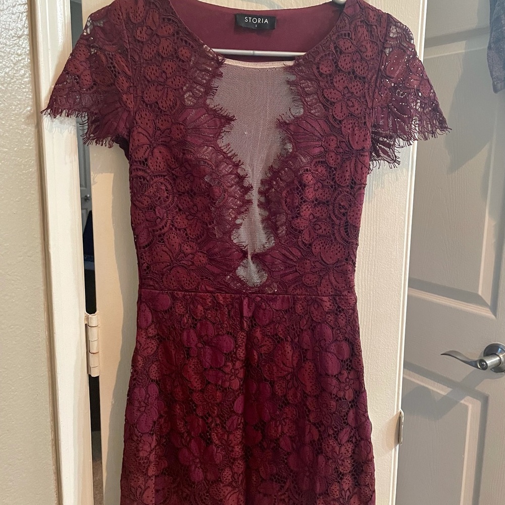 Maroon lace mini dress from Vici